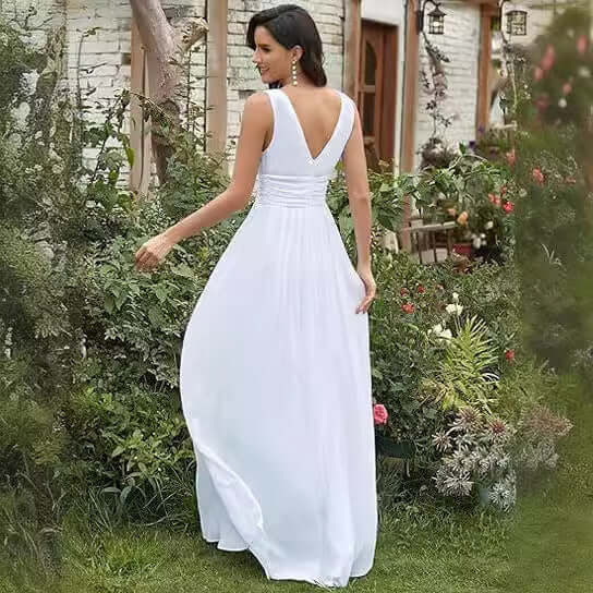 Women's Elegant Graceful Deep V-neck Sleeveless Chiffon Formal Maxi Evening Dress $109.36 Dana Fashion Color: Gray blue Size: US10 Women's clothing Product information: Applicable scenario: Wedding Sleeve type: sleeveless Main fabric composition: Polyeste