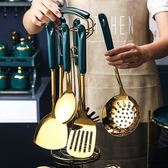 7 PCS Stainless Steel Silicone Kitchen Utensil Slotted Spatula Turner Ladle Serving Spoon Pasta Server Cooking Set $77.49 Dana Fashion style: 7piece kitchen spatula Dana's Kitchen Product information: Product category: cooking utensil Material: 304 stainl