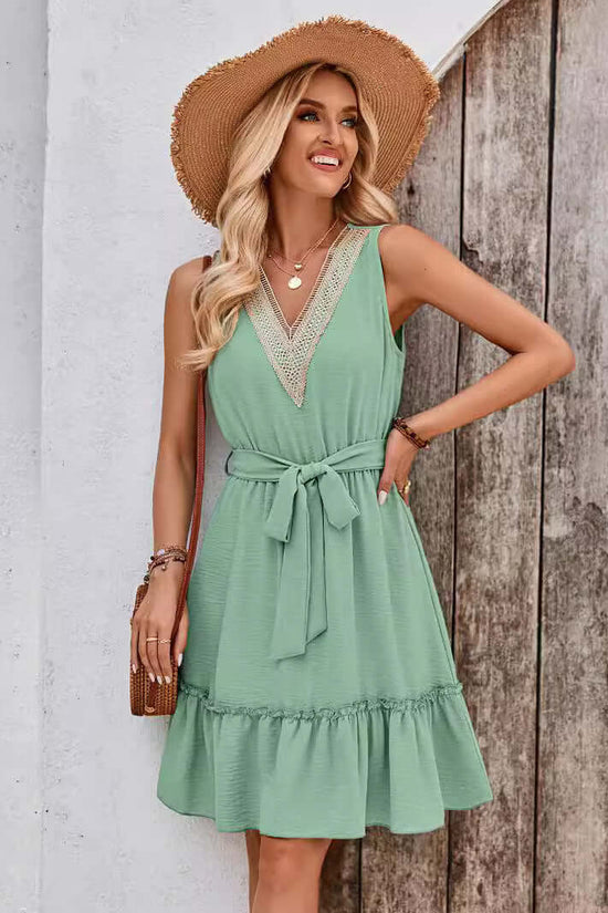 V-neck Sleeveless Lace Waist Dress $39.50 Dana Fashion Color: Black Size: L Women's clothing Product information: Color: black, blue, green Waist Type: Mid waist Size: S,M,L,XL Popular elements: lace Main fabric composition: Polyester Sleeve length: sleev