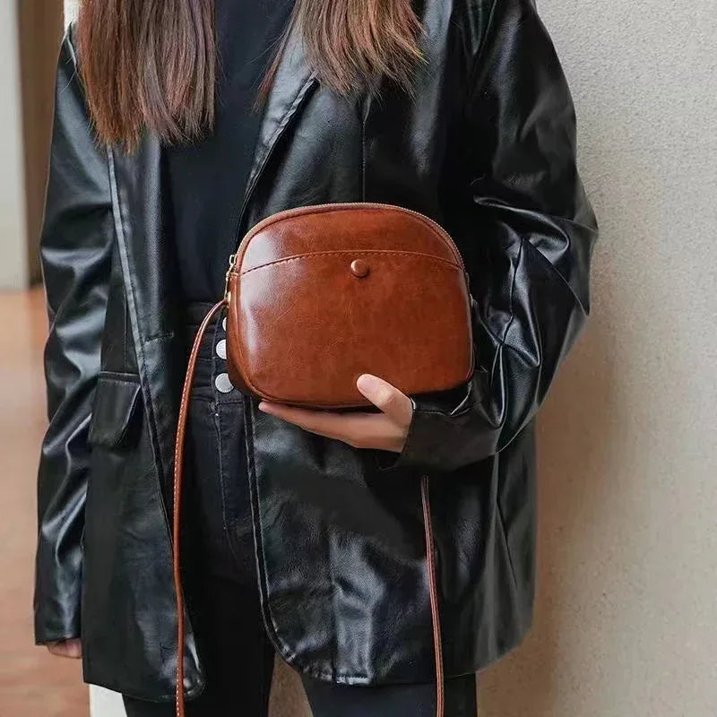 Retro Fashion Women's Shoulder Bag - DanaFashionstore