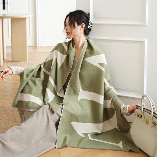Female Versatile Fashion Thickened Warm Cashmere Scarf