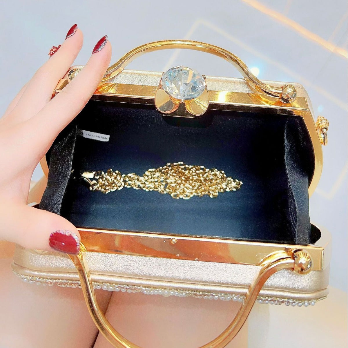 Women's Portable Solid Color Creative Rhinestone Handbag - Dana Fashion