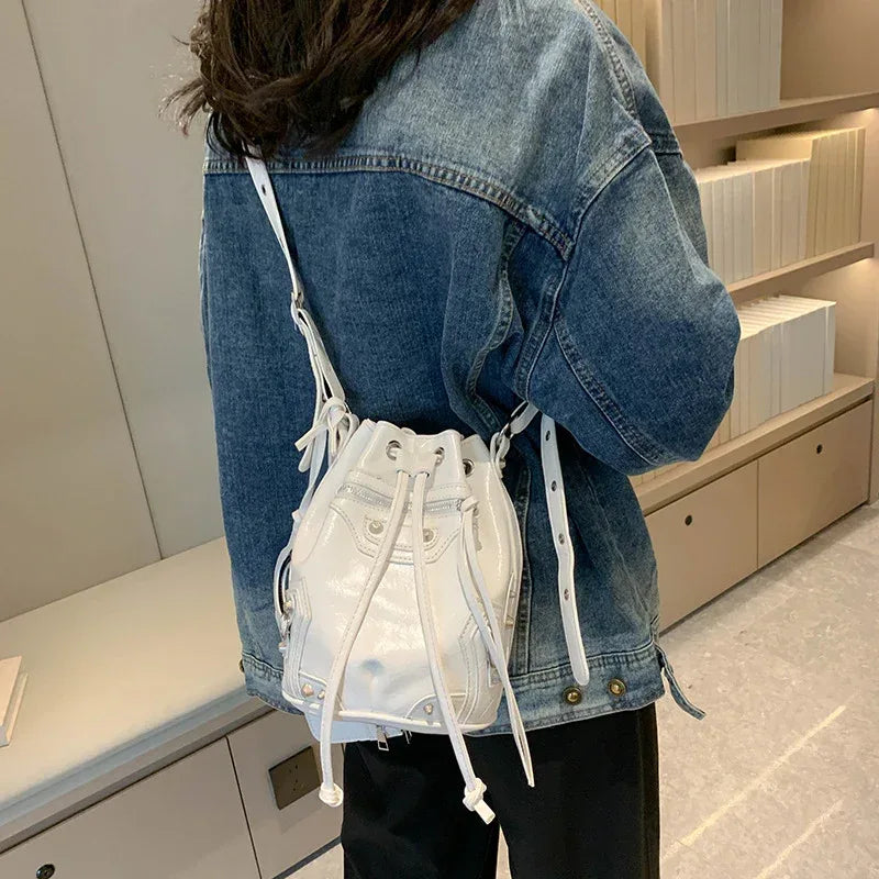 Women's Messenger Bag Heavy Industry Rivets Trendy Pull-belt Fashion - DanaFashionstore