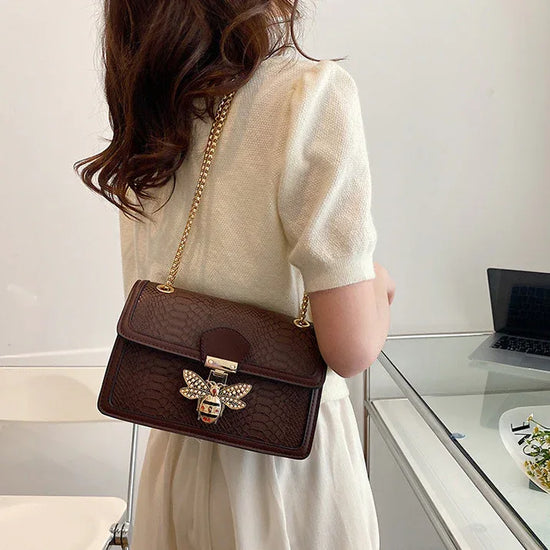 Fashionable Stylish Chain Shoulder Trendy Retro Messenger Bag - DanaFashionstore