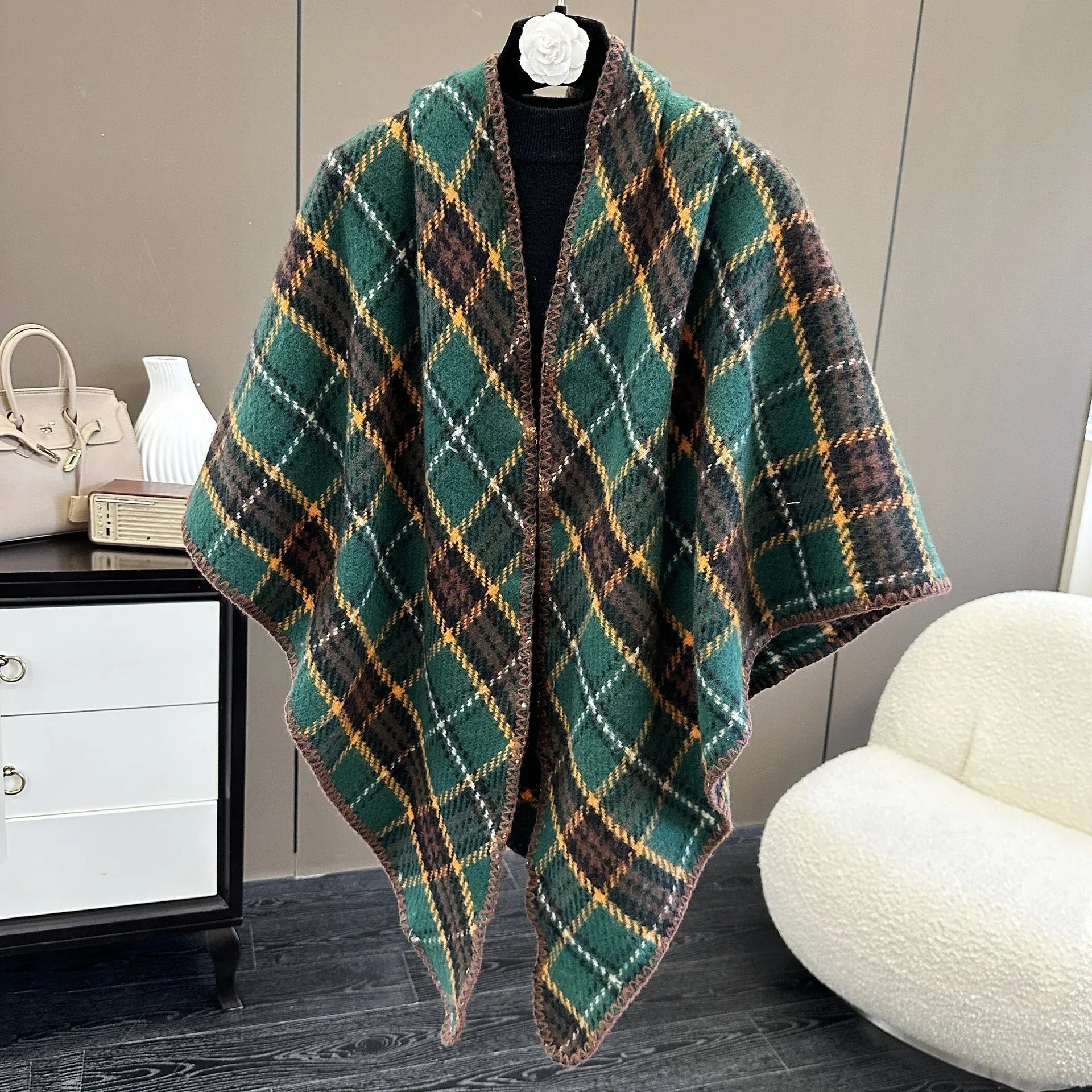 Affordable Luxury Fashion Wind Outdoor Autumn And Winter Scarf - DanaFashionstore