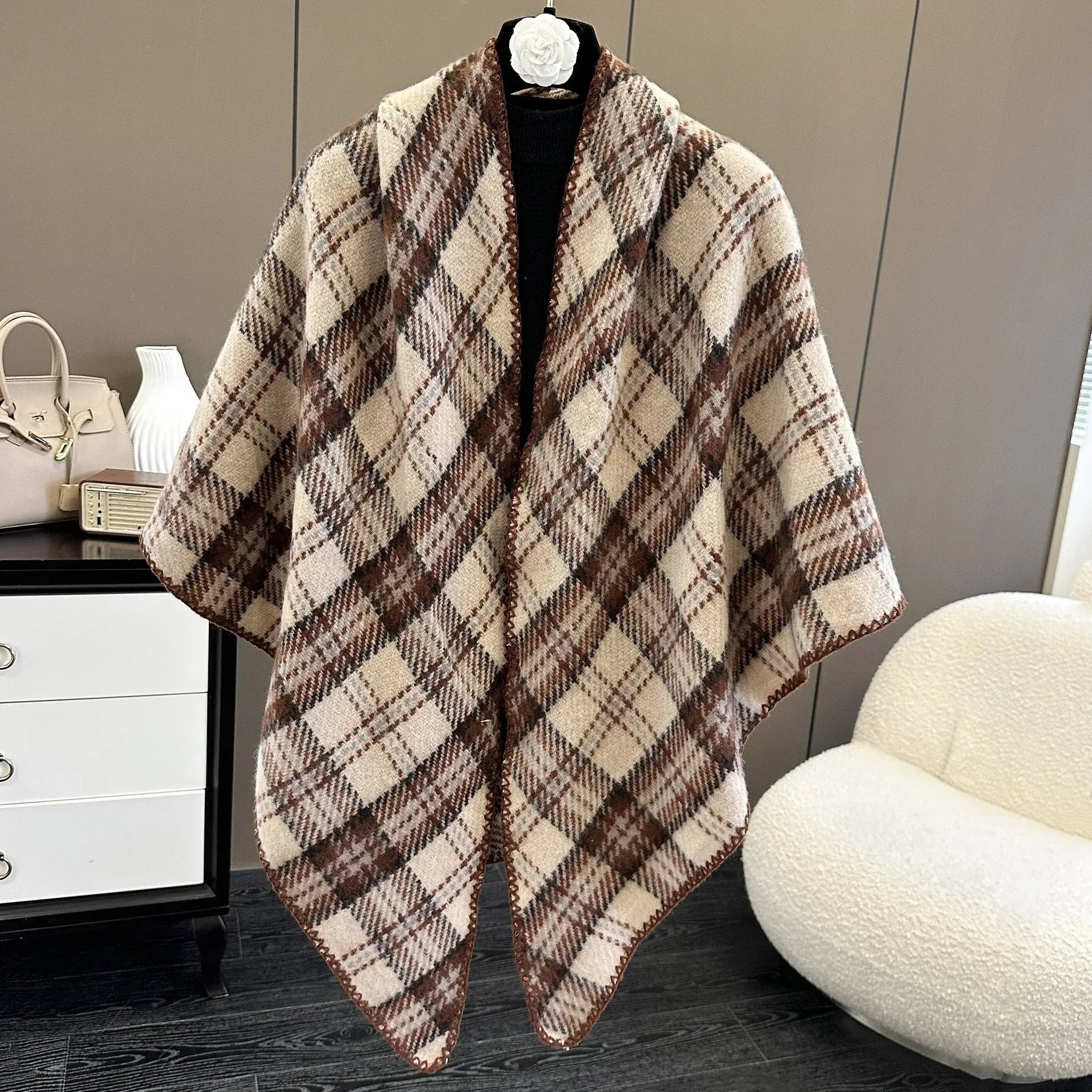Affordable Luxury Fashion Wind Outdoor Autumn And Winter Scarf - DanaFashionstore