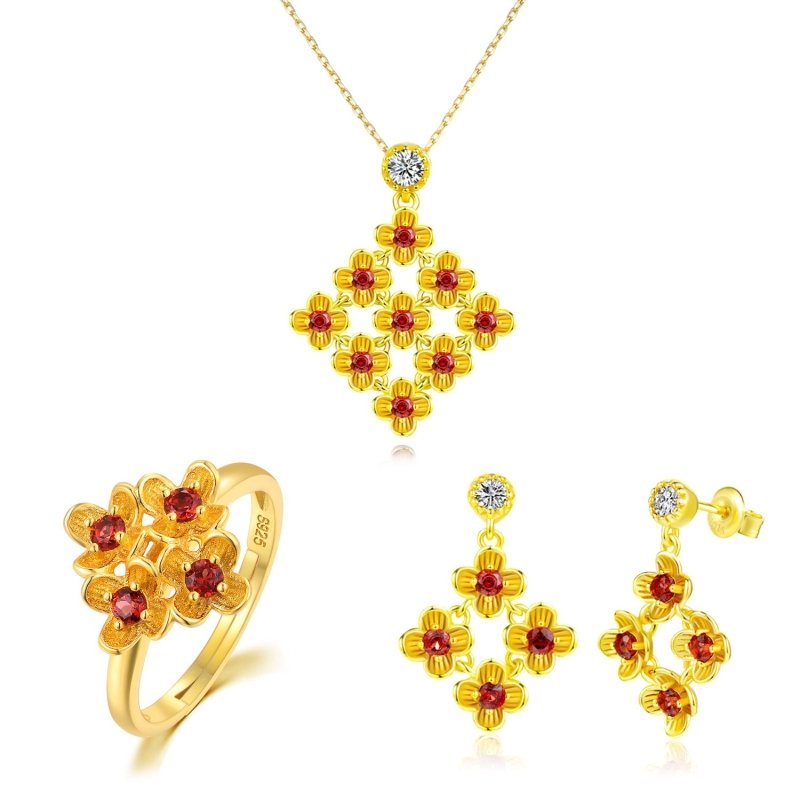 925 Pure Silver Jewelry Natural Garnet Flower $55.50 Dana Fashion Color: Garnet 3 piece set Women's Accessories Product information Style: Europe and America Material: Silver Processing technology: inlaid with gem Style: Women Suit combination: Earrings +