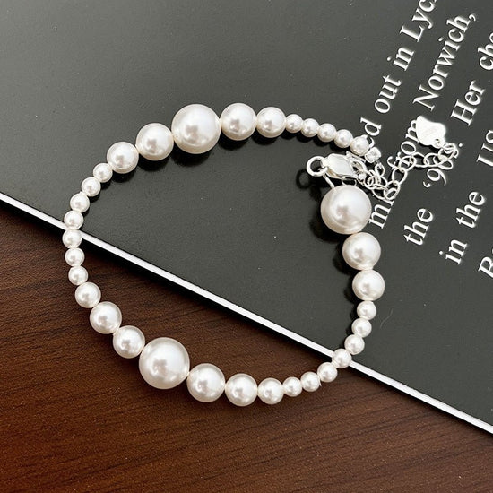 925 Sterling Silver Temperamental Sweet Geometric Bracelet $35.99 Dana Fashion Color: Silver Purity: 925 Silver Women's Accessories Product information: Treatment Process: Electroplating Color: Silver Series: seven seconds Material: Silver Purity: 925 sil
