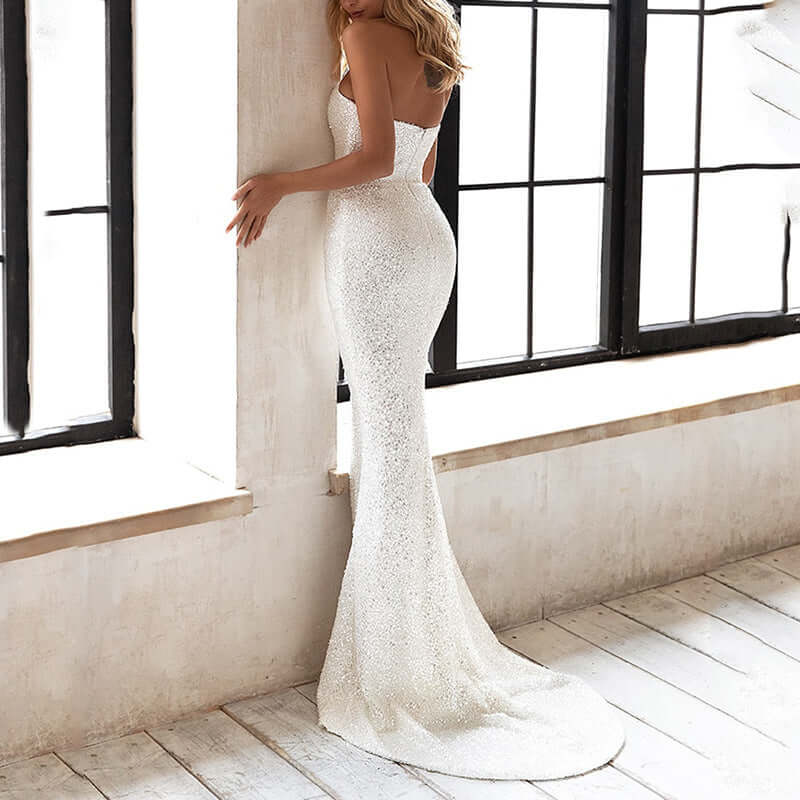European And American Women's Clothing Slim Fit Fashion Dress Sequins White $56.09 Dana Fashion Color: White Bra Size: L Women's clothing Product information: Pattern: solid color Skirt type: One-Step skirt Color: white, white bra Waist type: high waist S