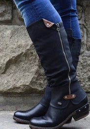 Low-heeled Martin boots