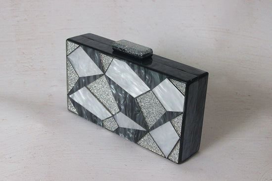 Fashion Black And White Contrast Acrylic Clutch - Dana Fashion