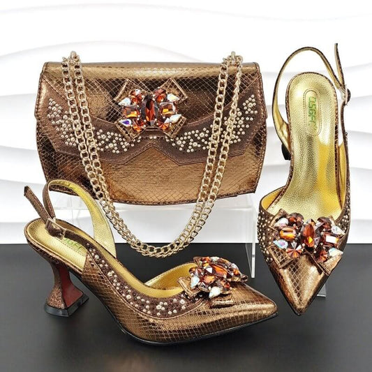 9cm Pointed High Heels Hand Holding Dinner Bag Suit $198.00 Dana Fashion Color: Gold Size: 39 Women's shoes Product information: Lining material: PU Scaffold shape: Tip Color: gold, wine red, silver, dark brown, sky blue, green Footwear uppers material: P