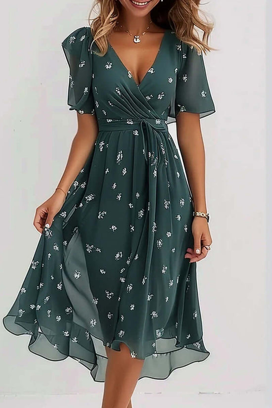 Chiffon Printed Short Sleeve Dress Summer Elegant V-neck Dresses Womens Clothing $63.67 Dana Fashion Color: Green Size: 3XL Women's clothing Overview: Unique design, stylish and beautiful. Good material, comfortable wear. A variety of colors, any choice.