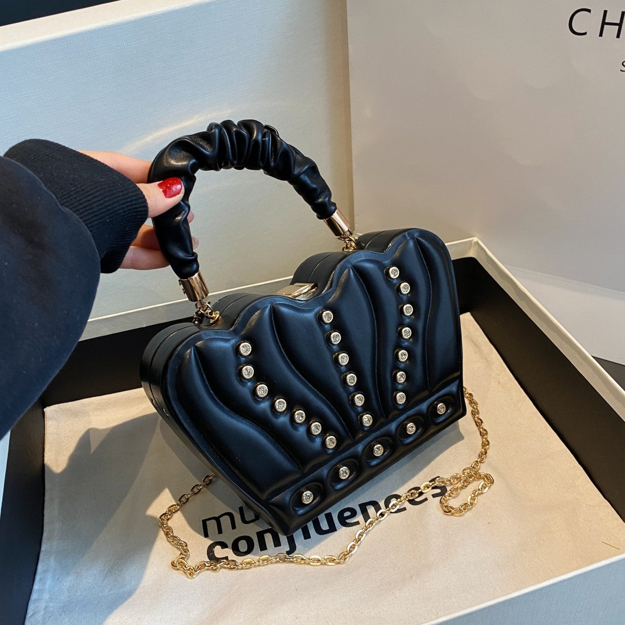 Crown Handbags High-grade Elegant Affordable Luxury Fashion Shoulder Messenger Bag - Dana Fashion