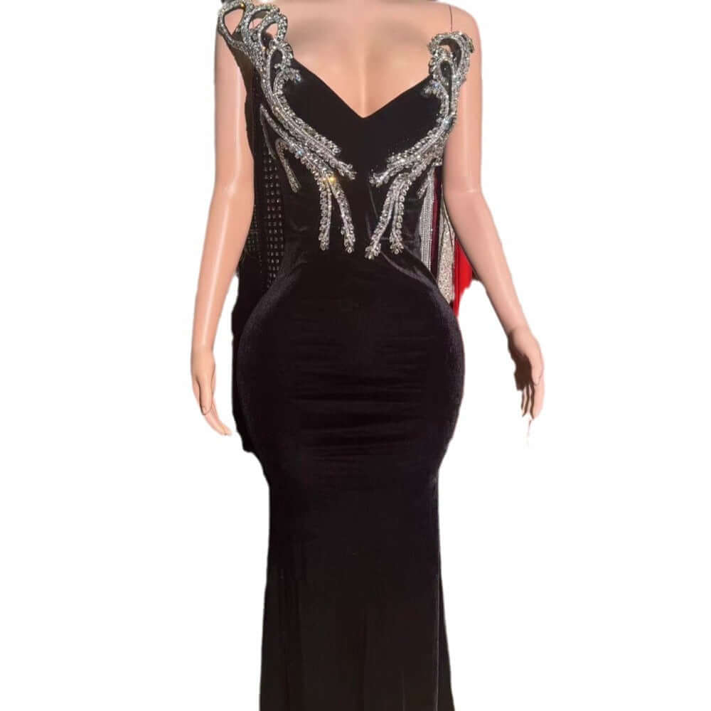 Black Bandeau Slim-fit Skinny Long And Ground Dress $276.55 Dana Fashion Color: Black Size: L Women's clothing Product information: Pattern: Character Skirt type: tight skirt Color: Black Waist Type: Mid waist Size: S,M,L Style type: temperament commute C