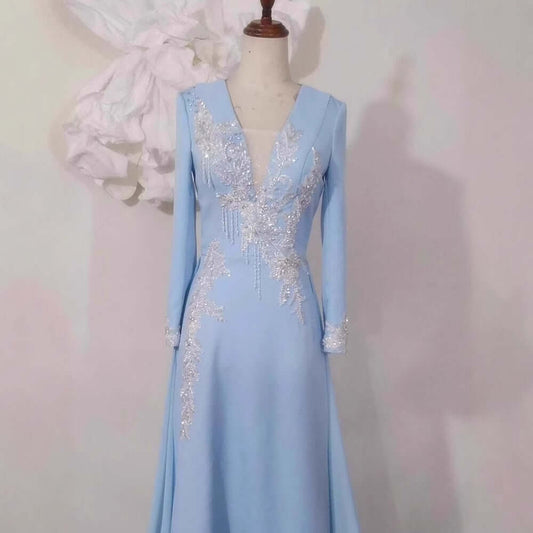 Light Luxury Minority Temperament Long Sleeve Performance Costume $178.96 Dana Fashion Color: Blue Size: L Women's clothing Product information: Fabric name: Polyester Color: blue Sleeve type: regular sleeve Waist type: high waist Size: S,M,L,XL,XXL Appli