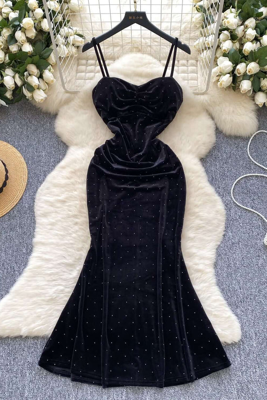 Women's Sexy Socialite Pleated Waist Tight Suspender Dress $65.99 Dana Fashion Color: Black Size: L Women's clothing Product information: Color: black, wine red Waist type: high waist Size: M,L Skirt length: mid-length skirt Style: pullover Main fabric co