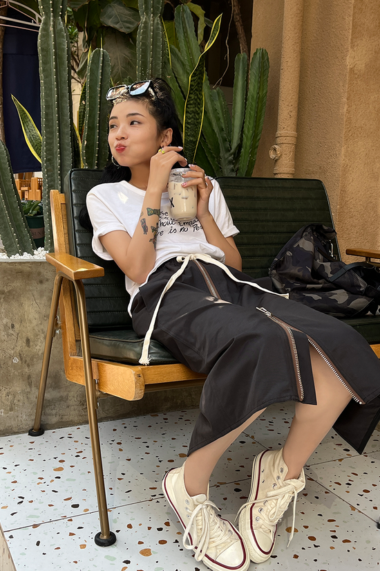 Women's Zip Skirt Slimming Mid-length Straight Skirt