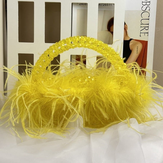 Acrylic Colored Ostrich Wool Beaded Handbag $140.90 Dana Fashion Color: Lemon Yellow Size: 19X11X8CM Women's Bags Product information: Applicable scenarios: Daily matching Color: Royal Blue, new Rose Red, Lake blue, red, orange, mint green, sauce purple,