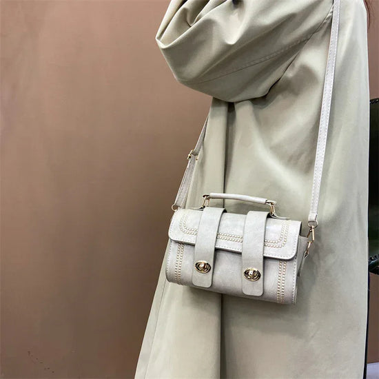 Versatile Fashion Portable Messenger Bag - DanaFashionstore