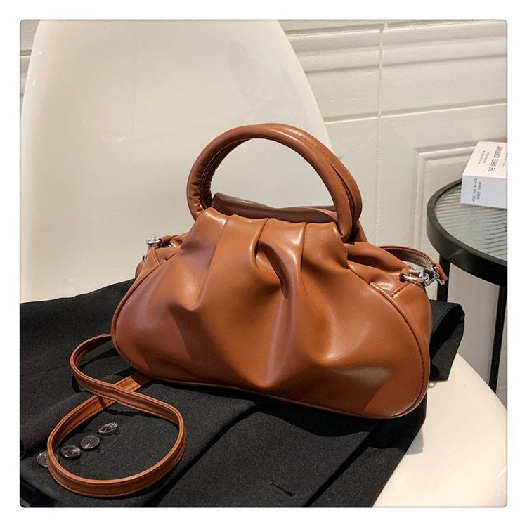 All-match Retro Women's Shoulder Messenger Bag $31.99 Dana Fashion Color: Brown Size: Free Size Women's Bags Product information: Lining texture: Polyester Pattern: solid color Color: pink, brown, black, white, pink, red Processing Method: soft surface Ou