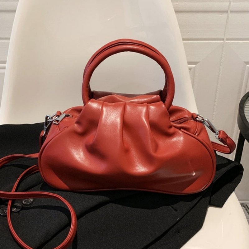 All-match Retro Women's Shoulder Messenger Bag $31.99 Dana Fashion Color: Black Size: Free Size Women's Bags Product information: Lining texture: Polyester Pattern: solid color Color: pink, brown, black, white, pink, red Processing Method: soft surface Ou