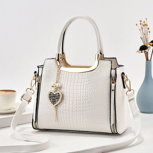 All-matching Crossbody Fashion Women's Large-capacity Shoulder Handbag $47.85 Dana Fashion Color: Black Size: Length 25 Width 12 Height 20 Women's Bags Product information: Lining texture: Nylon Applicable scenarios: Daily matching Color: black, white, re