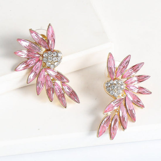Alloy Diamond-embedded Geometric Symmetrical Wing Stud Earrings $10.85 Dana Fashion Color: Blue Women's Accessories Product information: Type: ear studs Color: blue, colorful, pink Style: Women's Material: Alloy Popular elements: Geometry Packing list: Ea