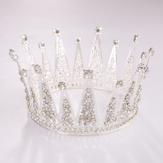 Alloy Retro Round Bridal Crown Hair Ornament $24.85 Dana Fashion Color: Silver Women's Accessories Product information: Treatment Process: Diamond Color: Silver Applicable occasions for gifts: wedding, birthday, travel commemoration, festivals, trade fair