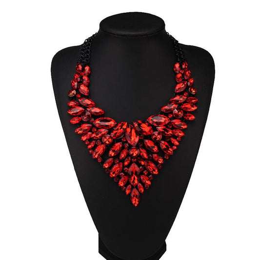 Alloy Rhinestone Necklace Luxury Full Diamond Sweater Chain $28.59 Dana Fashion Color: Blue Women's Accessories Product information: Material: Alloy Treatment process: diamond inlaid Type: Necklace Style: Female Shape: Water drop shape Packing list: 1* Ne