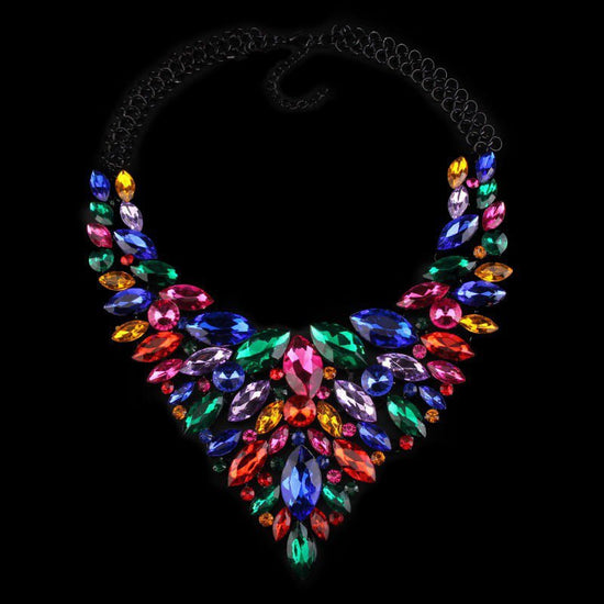 Alloy Rhinestone Necklace Luxury Full Diamond Sweater Chain $28.59 Dana Fashion Color: Color Women's Accessories Product information: Material: Alloy Treatment process: diamond inlaid Type: Necklace Style: Female Shape: Water drop shape Packing list: 1* N