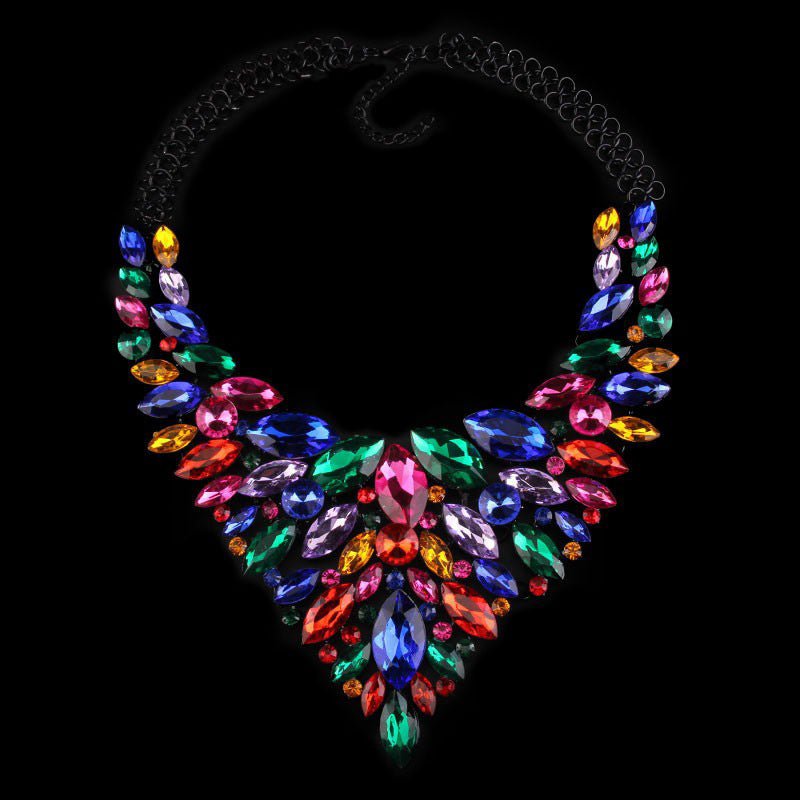 Alloy Rhinestone Necklace Luxury Full Diamond Sweater Chain $28.59 Dana Fashion Color: Color Women's Accessories Product information: Material: Alloy Treatment process: diamond inlaid Type: Necklace Style: Female Shape: Water drop shape Packing list: 1* N