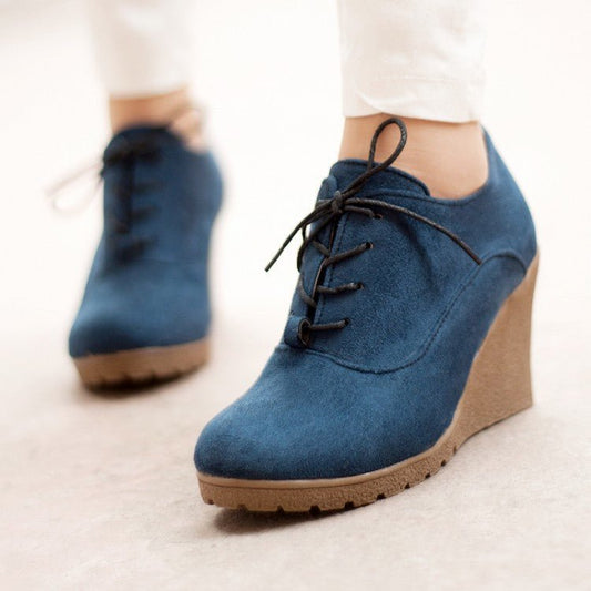 Ankle Boots Flat Casual Women's Shoes Lace-up Wedge $51.06 Dana Fashion Color: Black Size: 34 Women's shoes Product information: Pattern: solid color Color: red, green, black, blue Upper height: low top Heel height: high heels (6-8CM) Heel shape: Wedge Si