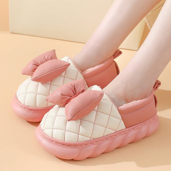 Ankle Wrap Cotton Slippers Women's Winter Thick-soled Home PU Leather Waterproof Slippers $45.50 Dana Fashion Size: 36to37 Color: Black Women's shoes Product information: Color: pink, green, black, dark gray Size: 36-37,38-39,40-41,42-43,44-45 Sole craft: