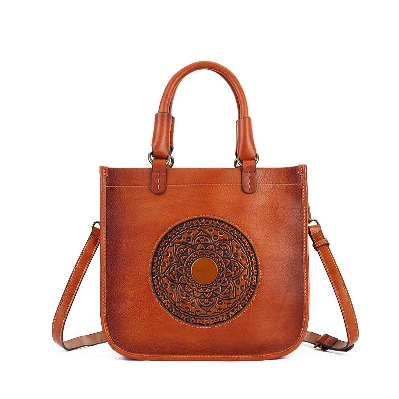 Artistic Chinese Style Shoulder Bag Crossbody New Fashionable All-match Women's Handbag $149.99 Dana Fashion Color: Brown Women's Bags Product information: Lining texture: Polyester Applicable scenarios: Daily matching Color: Brown Outer bag type: Sandwic