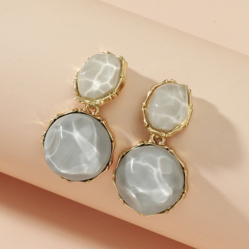 Asymmetric Light Green Creative Water Pattern Irregular Oval Earrings $15.00 Dana Fashion Color: Light Gray Women's Accessories Product information: Treatment Process: Diamond Color: Ivory White, olive green, light yellow, royal blue, pink, rose red, ligh