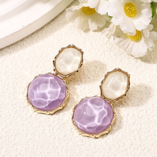 Asymmetric Light Green Creative Water Pattern Irregular Oval Earrings $15.00 Dana Fashion Color: Light Purple Women's Accessories Product information: Treatment Process: Diamond Color: Ivory White, olive green, light yellow, royal blue, pink, rose red, li