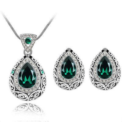 Austria crystal guard water droplet Necklace $29.00 Dana Fashion Color: Blue Women's Accessories Style: Europe and America Material: Alloy Process: Crystal Style: Women's Set combination: earrings + items Circumference: 21cm (inclusive)-50cm (inclusive) C