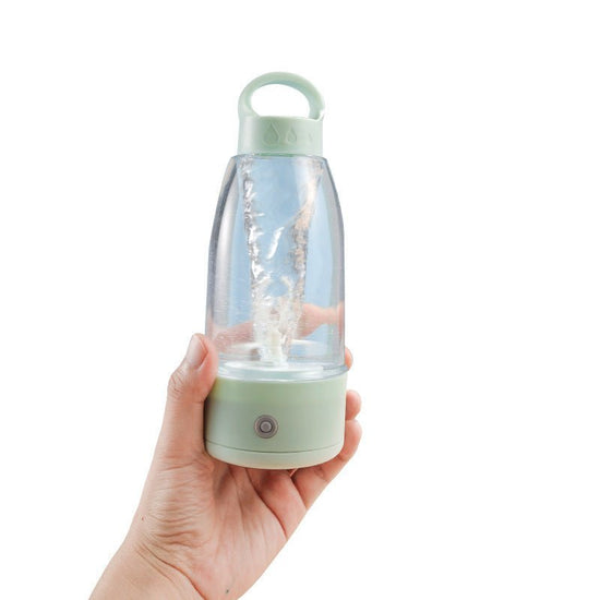 Automatic Electric Shaker Bottle With High Appearance For Smoothies Portable Sports Water Bottle With Usb Charging Kitchen Gadgets $118.50 Dana Fashion Color: Green Electrical outlet: USB Dana's Kitchen Overview: Application: This shake bottle can be used