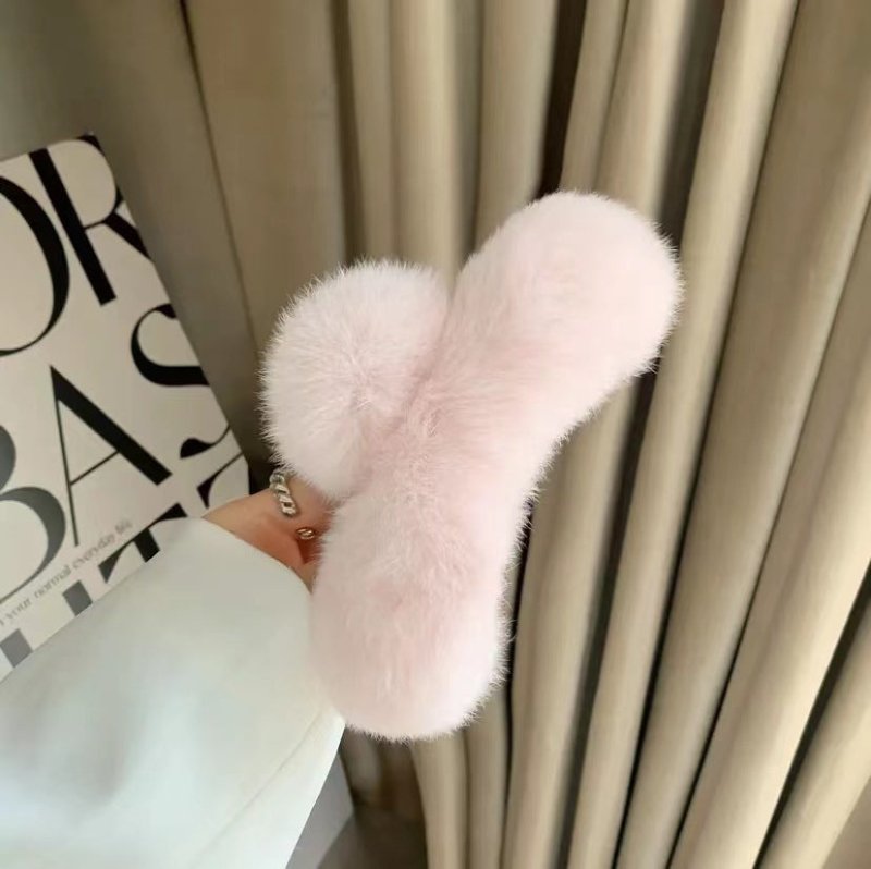 Autumn And Winter New Leopard Print Large Rex Rabbit Fur Hair Claw $12.57 Dana Fashion Color: Pink Oversized Women's Accessories Product information: Color: Pink small size, rose pink small size, creamy-white small size, beige leopard print small size, Be