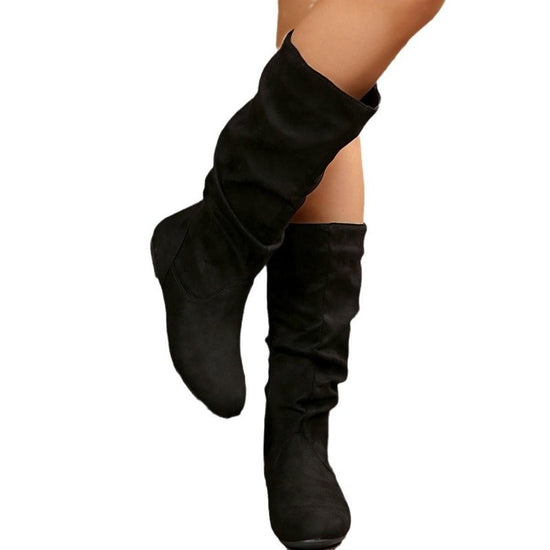 Autumn And Winter Side Zipper Flat Suede Boots $44.99 Dana Fashion Color: Black Size: 36 Women's shoes ข้อมูลผลิตภัณฑ์: ลวดลาย: สีพื้น วัสดุซับ: หนังเทียม สี: ดำ, ชมพู, ช็อกโกแลต, ขาวน้ำนม ความสูงส้น: ส้นเตี้ย (1-3CM) ความยาวของถุงเท้า: น่องกลาง รูปร่างส้