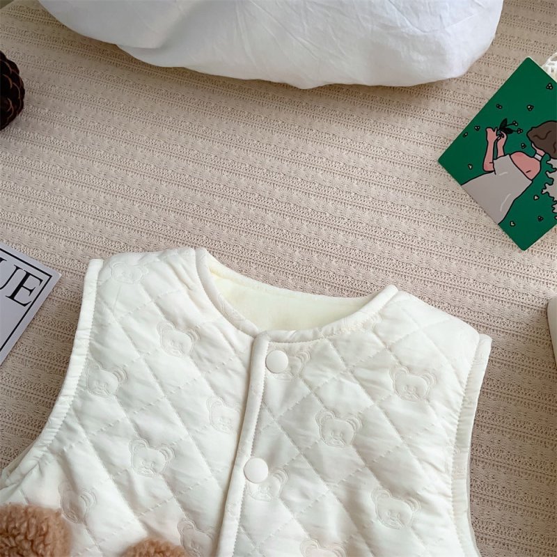 Autumn And Winter Windproof Thickening Children Outerwear Cartoon Winter Fleece Vest $32.92 Dana Fashion Color: Brown Bear Suitable For Height: 90cm Baby Clothing Product information: Pattern: Cartoon Color: green Panda [wool lining quilting], brown bear
