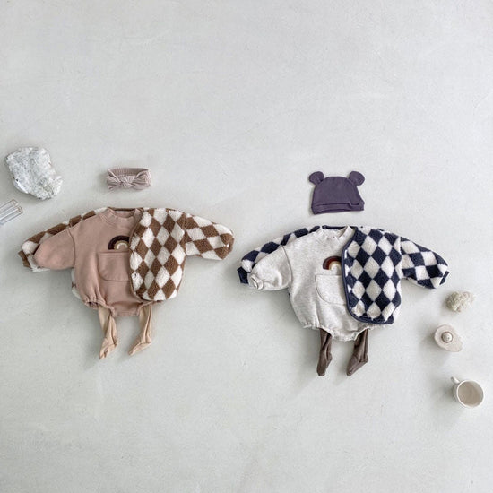 Autumn New Baby Rainbow Print Jumpsuit Romper $33.85 Dana Fashion Color: Coffee Child size: 66cm Baby Clothing Product information: Suitable season: winter Applicable gender: unisex / both men and women Sleeve Length: Long Sleeve Whether hooded: not hoode
