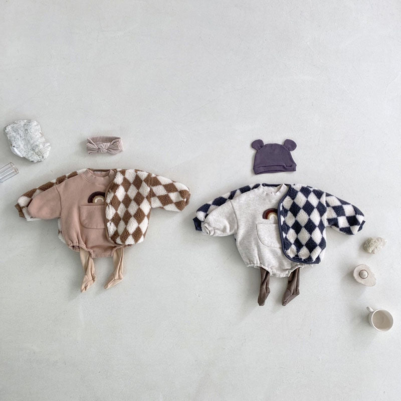 Autumn New Baby Rainbow Print Jumpsuit Romper $33.85 Dana Fashion Color: Coffee Child size: 66cm Baby Clothing Product information: Suitable season: winter Applicable gender: unisex / both men and women Sleeve Length: Long Sleeve Whether hooded: not hoode
