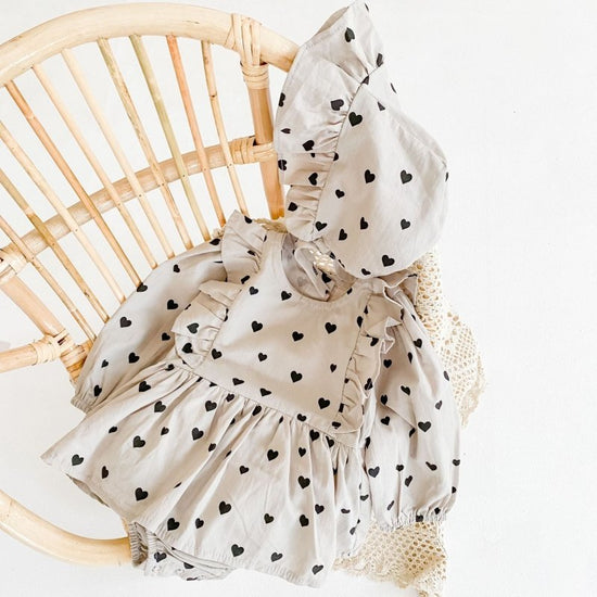 Autumn New Product Girl Baby Love Dress Long Sleeve Romper Baby Cotton One-Piece Climbing Clothes Free Hat $33.84 Dana Fashion Color: Light Grey Child size: 66cm Baby Clothing Product information: Thickness: General Main fabric composition: cotton Main fa