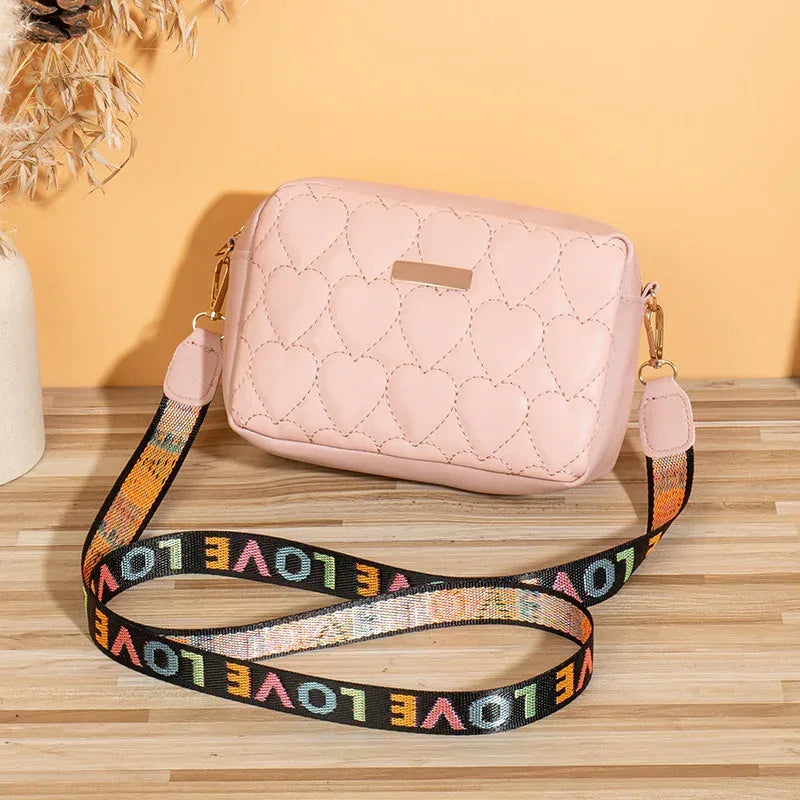 All-matching Casual Heart-shaped Embroidered Bag - DanaFashionstore