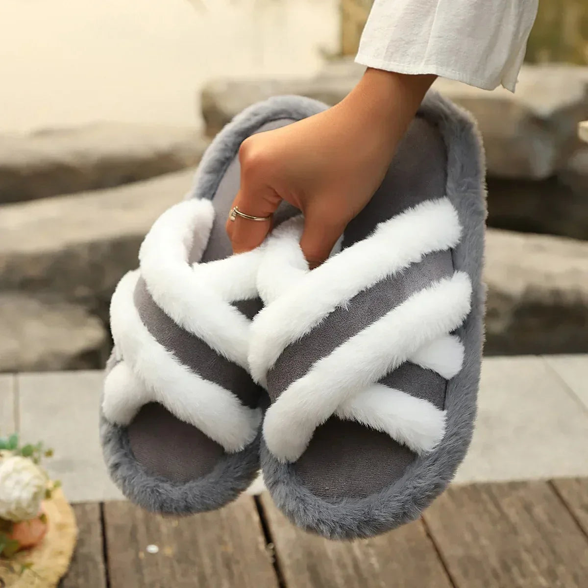 Fluffy Slippers Cross Strap Stitching Warm Casual Platform Slippers - DanaFashionstore