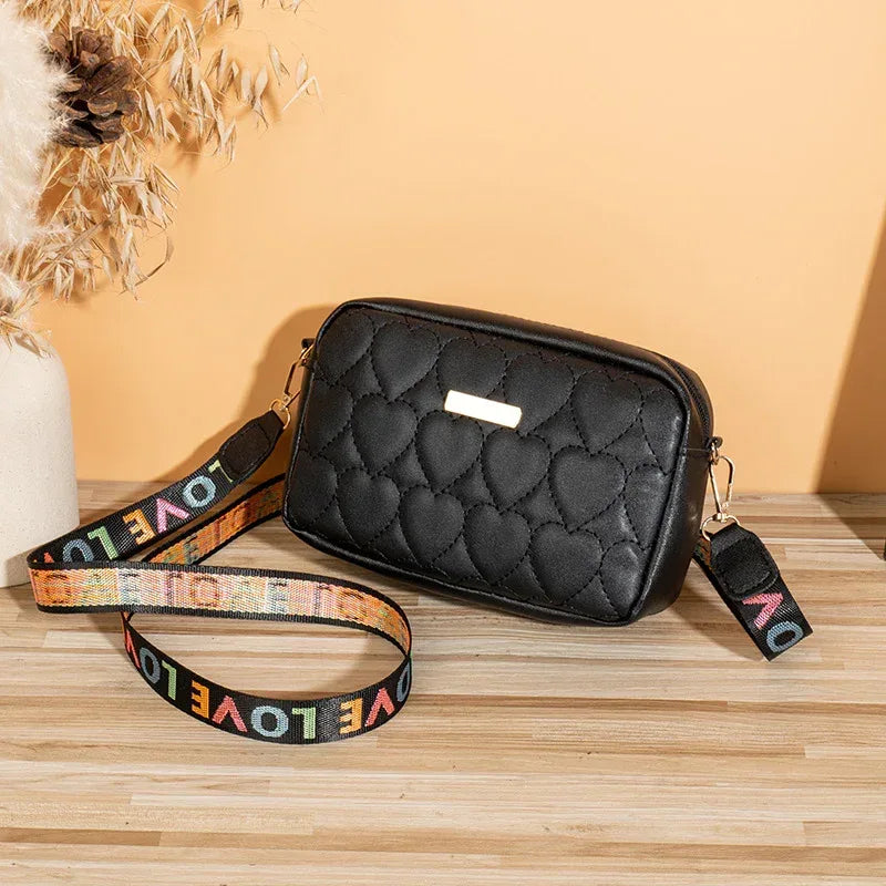 All-matching Casual Heart-shaped Embroidered Bag - DanaFashionstore