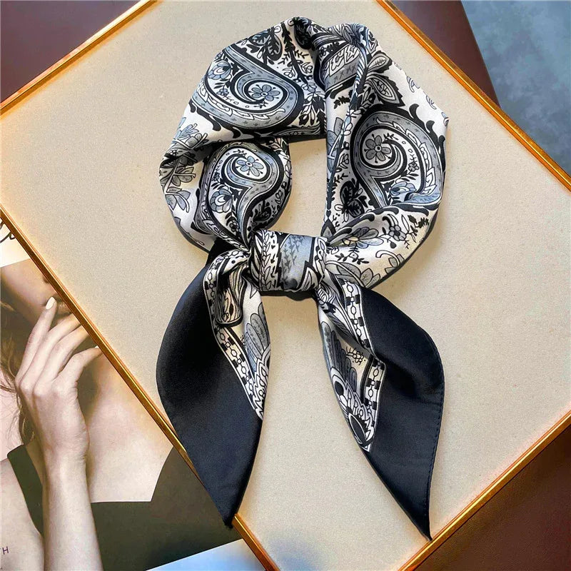 Women's Vintage Printed Silk Scarf - DanaFashionstore