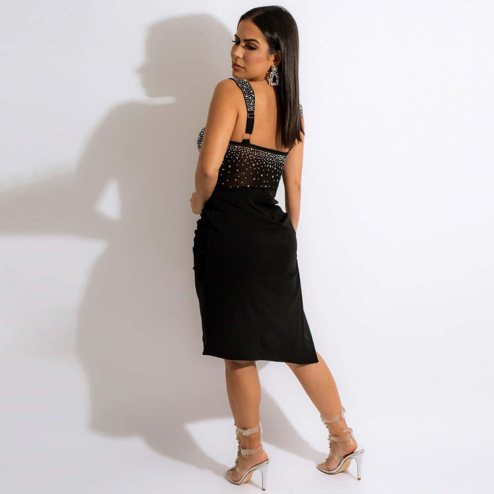 Rhinestone Sling Backless Two-piece Set Two Colors $51.78 Dana Fashion Color: Black Size: L Women's clothing Product information: Pattern: solid color Fabric name: South Korea mesh milk Silk Color: white, black Sleeve type: sleeveless Main fabric composit